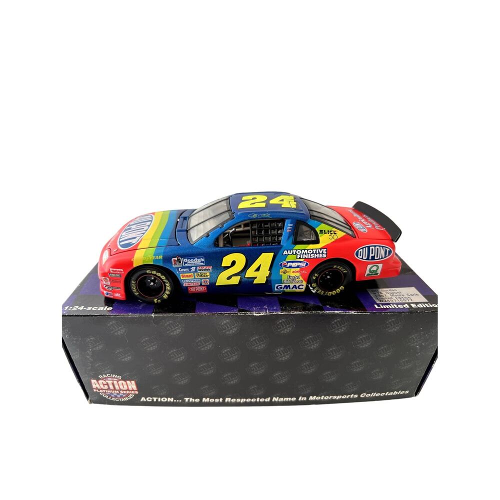 Jeff Gordon Limited Edition Winston Cup Action 1:24 Monte Carlo 1997 #24 Dupont